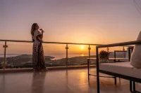 Idyllic Villa in Sivota With Stunning View & Private Swimming Pool and Jacuzzi Hotels in Thesprotia