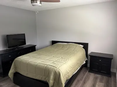 Shuswap SerenityShuswap Lake, Canoe B.C. Hotels near Turner Creek Trail