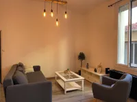 Joli T2 Dans le Centre de Mèze Hotels in Meze