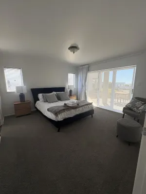 The Lookout Hotels in Bell Block