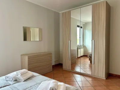 Serravalle Outlet Prime Apartments 3 Cervo附近的飯店