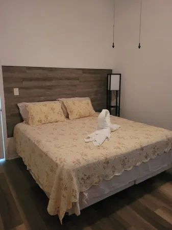 Stunning 2-Bedroom Apartment with Modern Elegance Отели рядом с достопримечательностью «Слиделл Литл Театр»