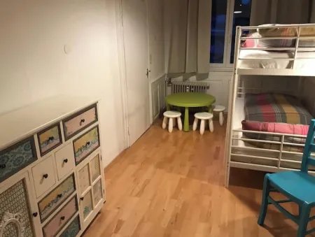 Self-check-in - "to the old jeweler"