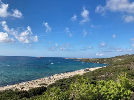 Beautiful apartment with magnificent sea view Отели в г. Paduledda