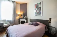 Townhouse with garden Hotels in Perigueux