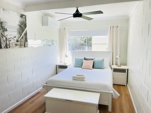 Beach Stay  Partial Ocean Views Family Friendly 2 mins walk to the beach!