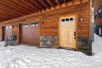 Delightful 4-bedroom ski condo in Schweitzer, Idaho