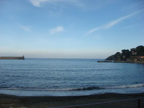 Charming large studio 4/5 pers feet in the water 100 m from the beach