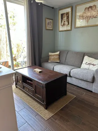 Cozy 1-bedroom pet friendly resort style living in San Diego  UTC/lajollla Отели рядом с достопримечательностью «Торрей Пайнс Голф Корс»