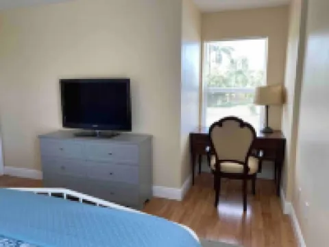 Beautiful Home in Sunny & Safe North Palm Beach