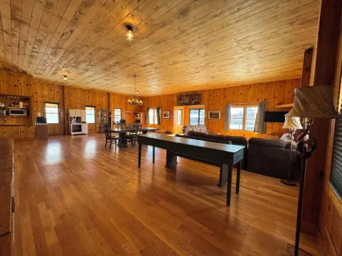 Cozy cabin conveniently located for fisherman on the Green River in Wyoming