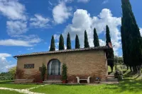 Incantevole Appartamento di 45mq in Casale Toscano Hotel in zona Abbazia di Monte Oliveto Maggiore