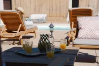 Sublime country house with swimming pool. Absolute peace and quiet in the heart of the Luberon