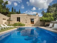 Charming rural house renovated located in the middle of the island. Hotels in Lloseta