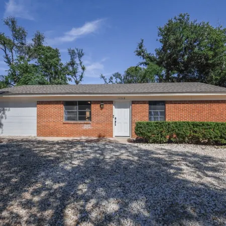 Close to the Lake.  Just 8 minutes from UMHB!