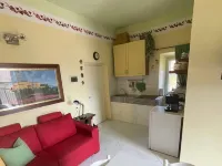 Nido D'Arte, a studio apartment nestled in the silence of a medieval village in Maremma