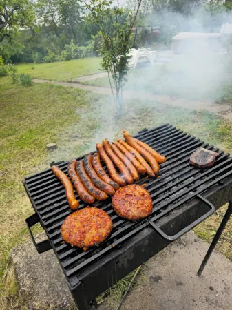 Vila Nera Banstol Cottage Отели в г. Чортановци