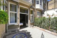 諾瓦盧爾拿騷公寓