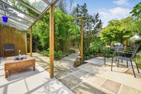 Walnut Farm, Kingscote, Cotswolds - Unique farm stay
