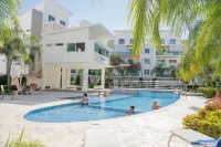 Luxurious & Cozy 2BR Condo 5 Minutes Walk to the Beach - Pools