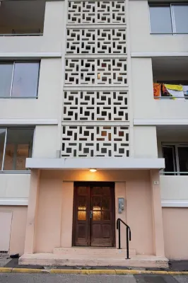 Écrin de Lumière in Vienna Hotels in Vienne