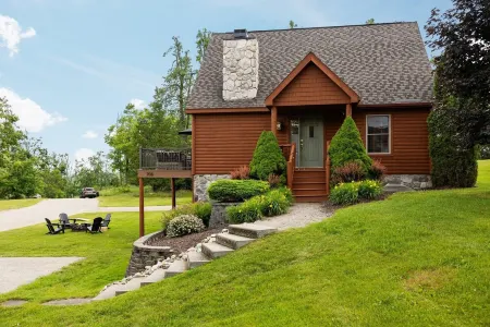 New Private 4Bd Ski Out Cabin at Otsego Club! Cozy Fully Updated Log Cabin!