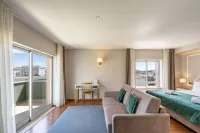 Imperhotel by Umbral Hotels in Nossa Senhora das Misericordias