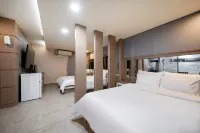 Mokpo Well Hotel