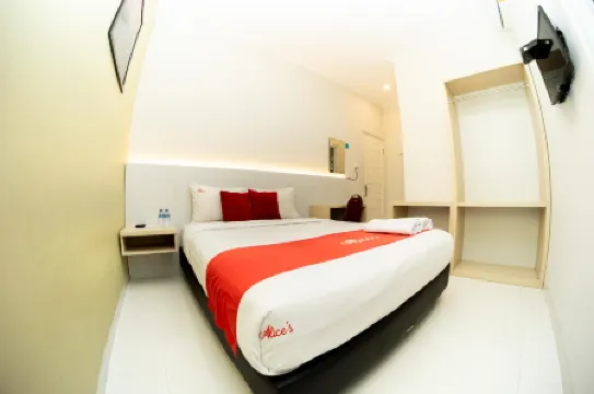 Alice's Homestay Near Unej, Stasiun and Alun-Alun Syariah