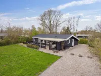 "Mahalia" - 300m from the Sea