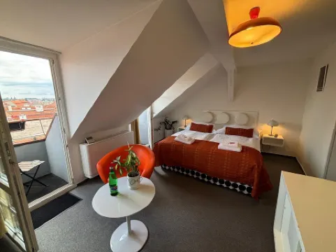 薩克斯復古設計酒店