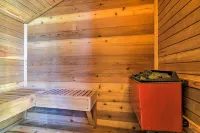 Angel Fire Mountain Cabin w/ Hot Tub & Sauna! - balcony