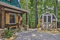 Mtn-View Cabin w/ Hot Tub in Sevierville! - واي فاي