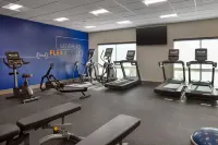홀리데이 인 익스프레스 앤드 스위트 프레즈노 공항, IHG 바이