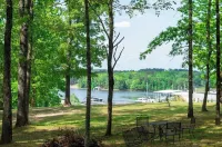 Bright Aqua Yacht Harbor Pickwick Lake Lakeview Home Boat Garage Sleeps 10+