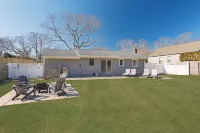 Cozy House less than two miles from Ocean Beaches