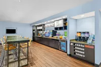 Home2 Suites by Hilton Youngstown West/Austintown - breakfast