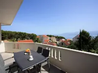 Apartments Tomy - One Bedroom Apartment with Balcony and Sea view (Apartment 1) - Wifi