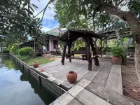 Aioun at Amphawa Hotels in Plai Phongphang