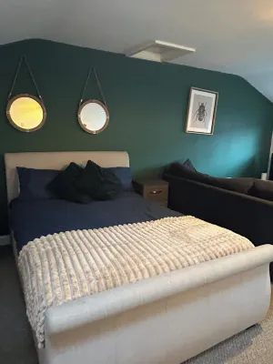 Sandcastle Hotels in Brynmill