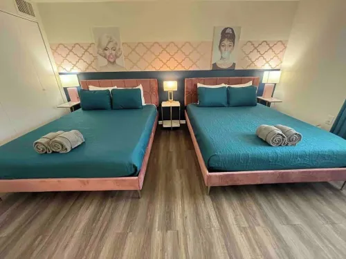 Pretty Posh Pad-Block to Ocean Casino and Waterpark