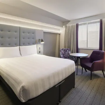 Premier Inn Belfast City Cathedral Quarter Отели рядом с достопримечательностью «Титаник Белфаст»