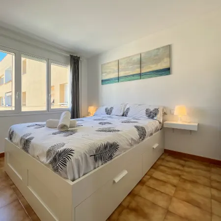 Apartment in Pineda de Mar by the Beach Отели в г. Пинеда-де-Мар