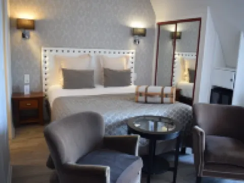 Le Trophée Boutique Hôtel Spa- la Loggia Appart'hôtel Hotels near Deauville Beach