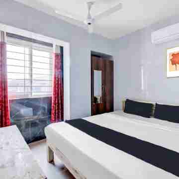 Collection O Sapthagiri Inn Rooms