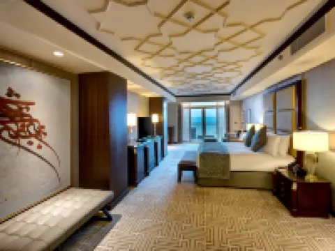 كراون بلازا الدقم فنادق في الدقم