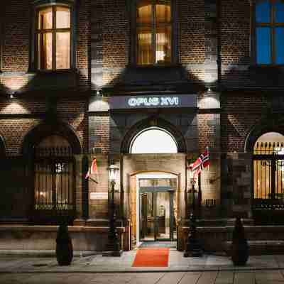 Opus XVI Hotel Exterior