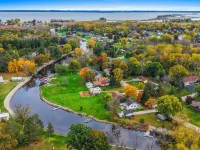 Cozy Riverfront Retreat Hotels in Suamico