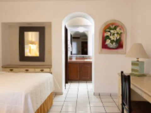 Hotel María Isabel Hoteles en Colima