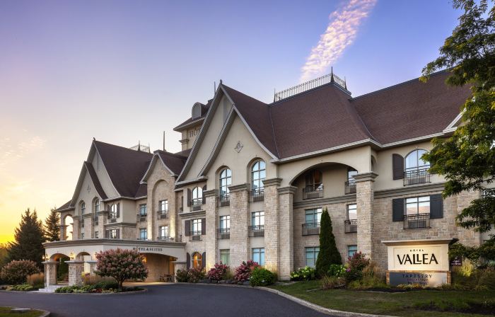 Hotel Vallea Bromont, Tapestry Collection by Hilton